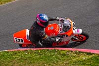 enduro-digital-images;event-digital-images;eventdigitalimages;mallory-park;mallory-park-photographs;mallory-park-trackday;mallory-park-trackday-photographs;no-limits-trackdays;peter-wileman-photography;racing-digital-images;trackday-digital-images;trackday-photos